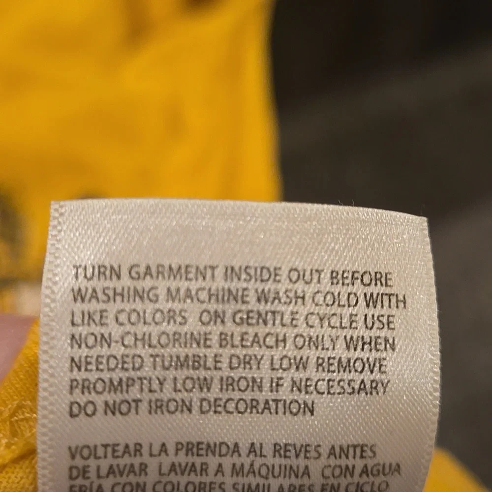 ⛸️NHL Official Licensed BOSTON BRUINS Women's Yellow Long Sleeve Shirt - Picture 7 of 7